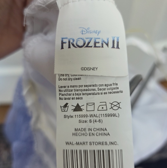 Disney FROZEN II dress Size 4-6x With Matching Shoes - Picture 8 of 8